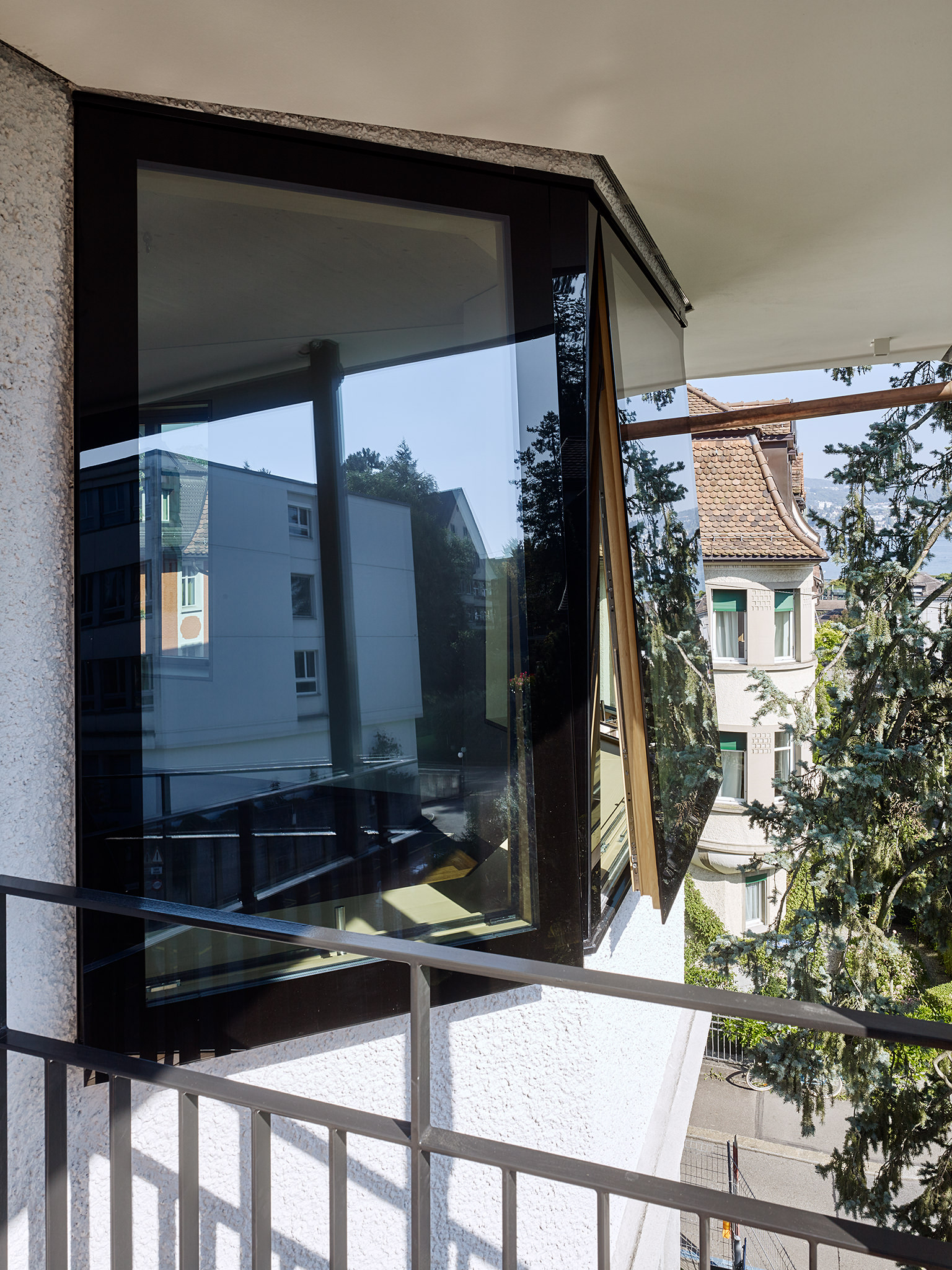 E16604 Alpa 058695 SCREEN